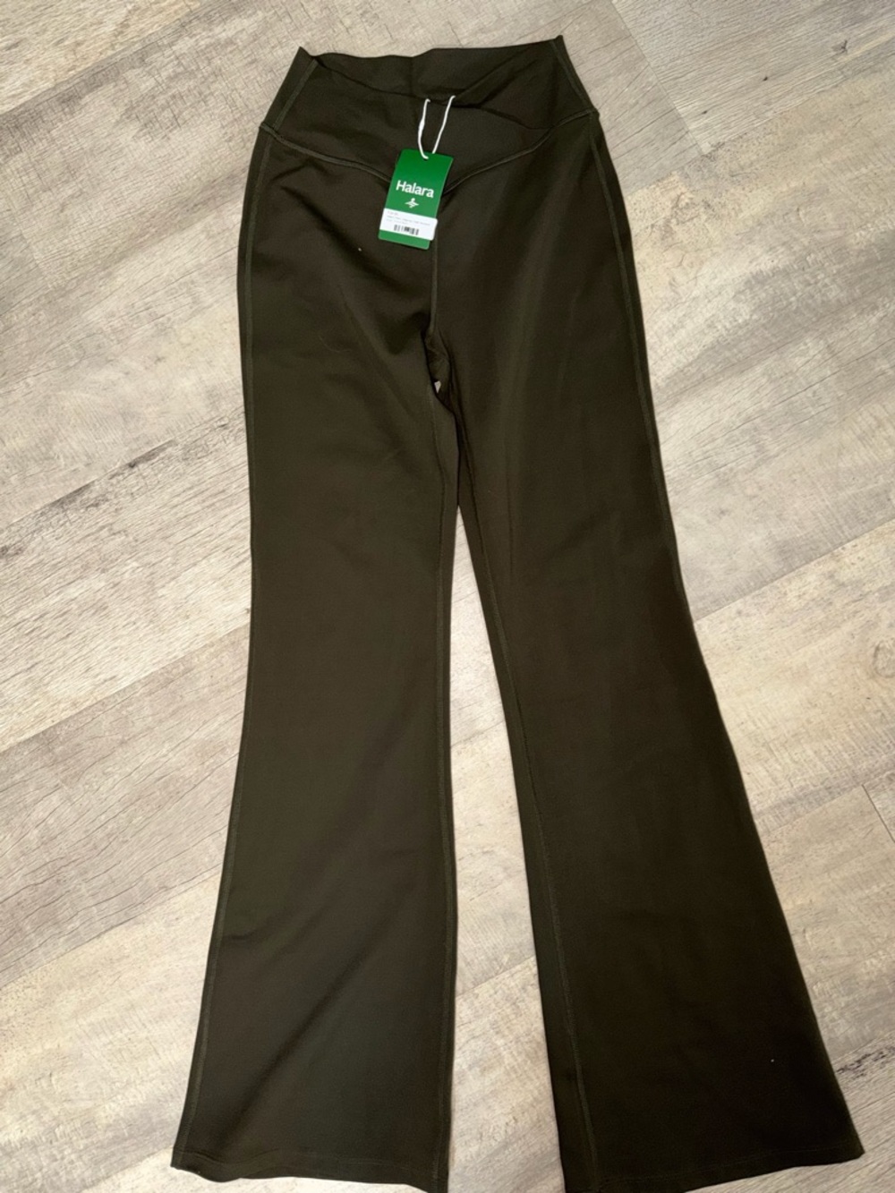 Halara NWT Women’s Flare Yoga Pants